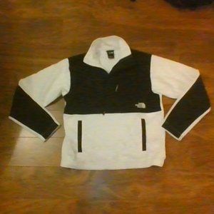 The North Face 3/4 zip Pullover, Size Small